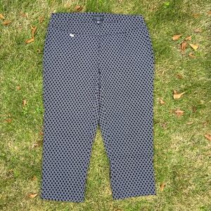 Premise Woman 1X cropped pull on B& W Pant